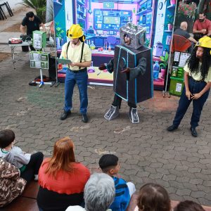 img-cm-teatro-meu-robo-tec-maio-2025-11
