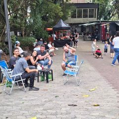 img-cm-recebe-10-encontro-carros-02